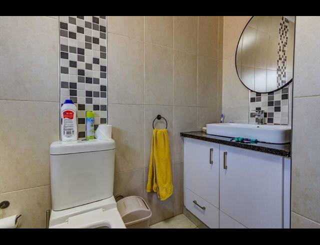 3 BEDROOM TOWNHOUSE FOR SALE IN EDLEEN
